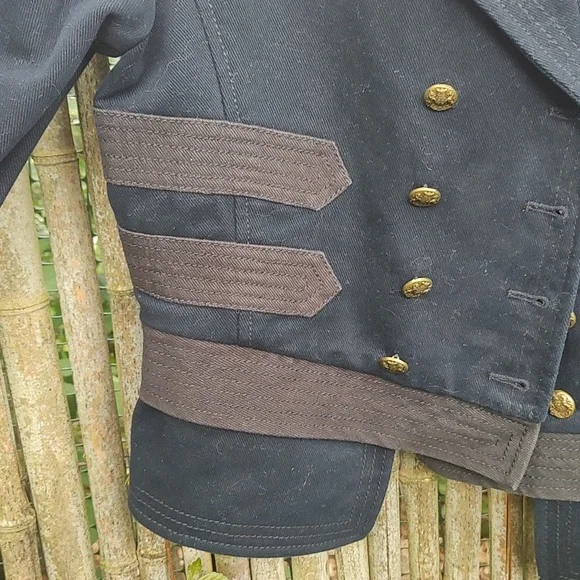 Cropped Jacket - Picture 4 of 7